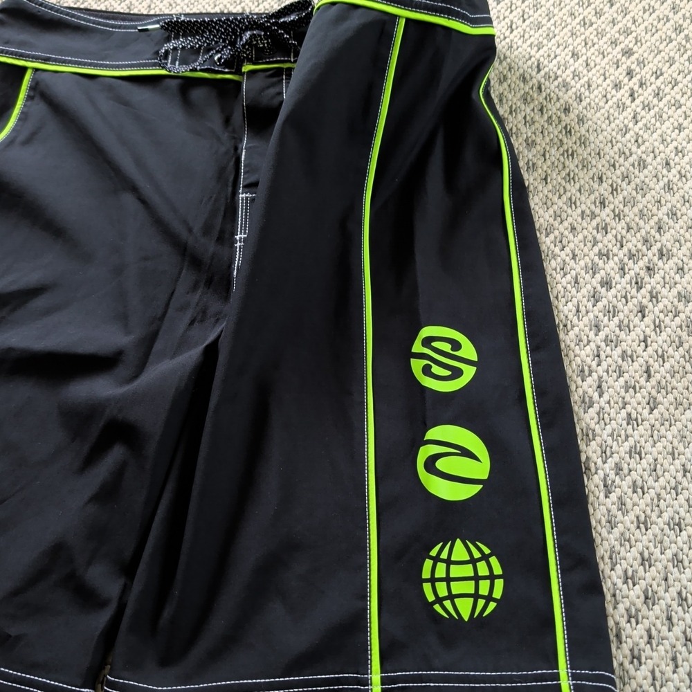 Rip Curl Mirage Ultimate Stretch Boardshorts Mens Sz 34 Black & Neon Green EUC - Picture 9 of 10